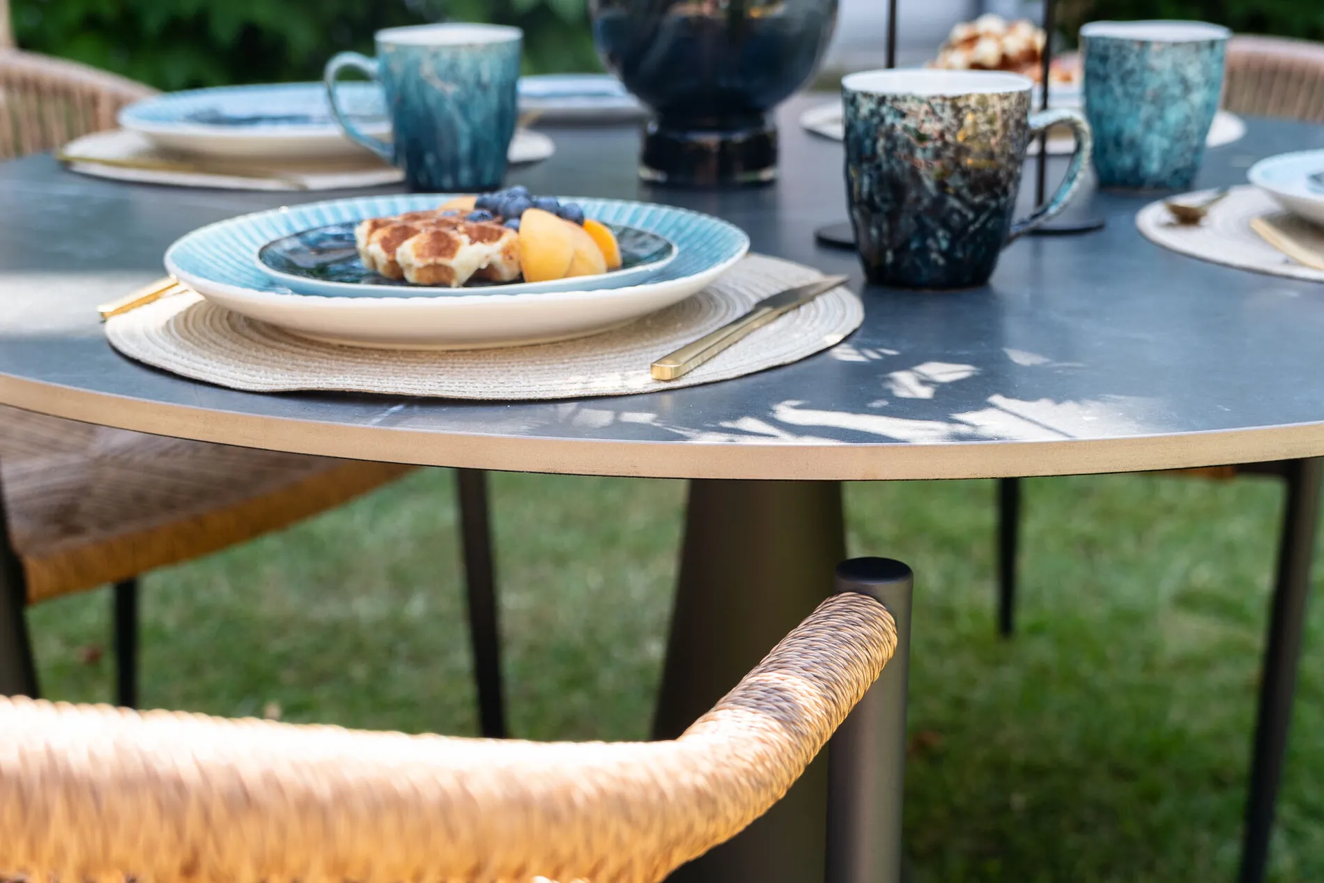 Bord Trädgård Grande Possibilita - Svart, Ø110cm - KARE Design