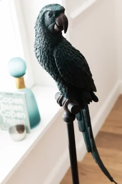 Dekorfigur Parrot - Skulptur på Piedestal Petrolblå, 116cm - KARE Design