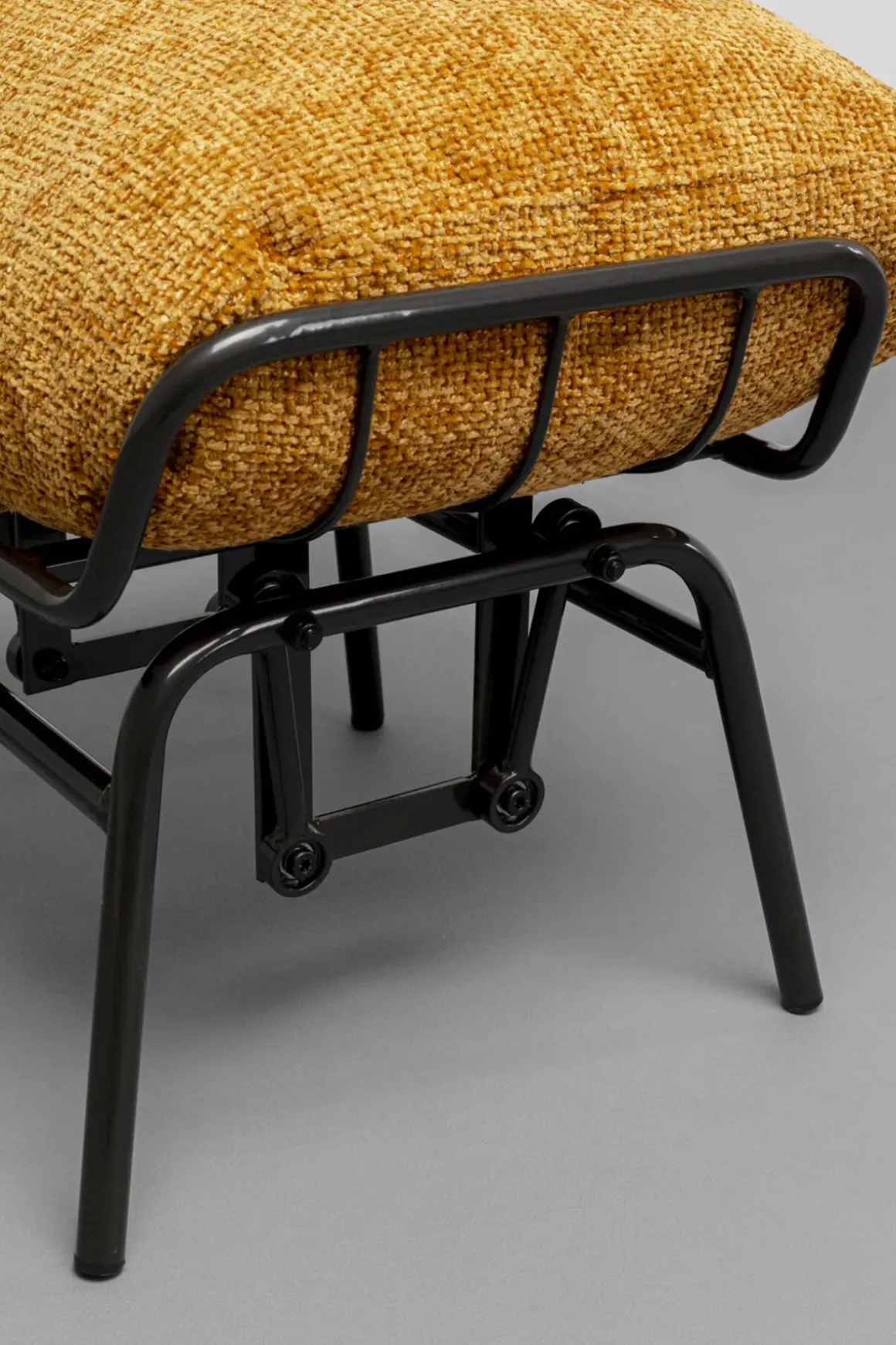 Fåtölj med Pall Vienna - Swing Gul - KARE Design
