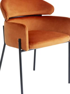Karmstol Alexia - Stol i Orange Sammet med Armstöd - KARE Design