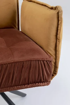 Karmstol Chelsea - Brun Stol med Armstöd - KARE Design