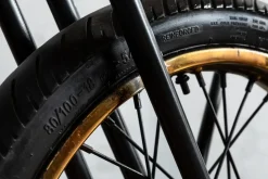 Konsolbord Motorbike - Barbord/Serveringssbord i Industristil,180 - KARE Design
