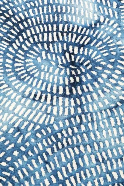 Matta Stamp Blå - 240x170cm - KARE Design