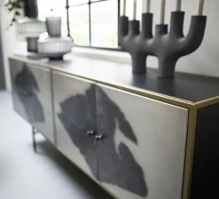 Sideboard Mancha - Lågt Skåp med 4 Dörrar, 77x183cm - KARE Design