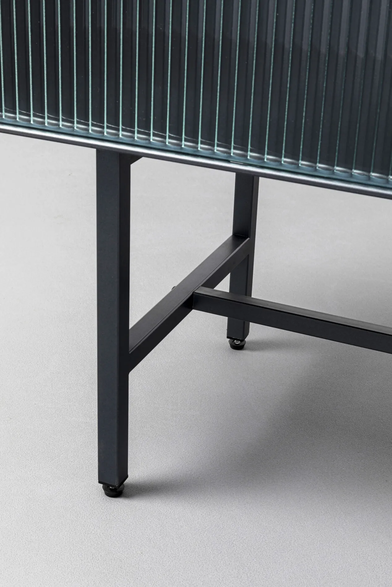 Sideboard San Diego - 3 lådor/2 dörrar, 150x90cm - KARE Design