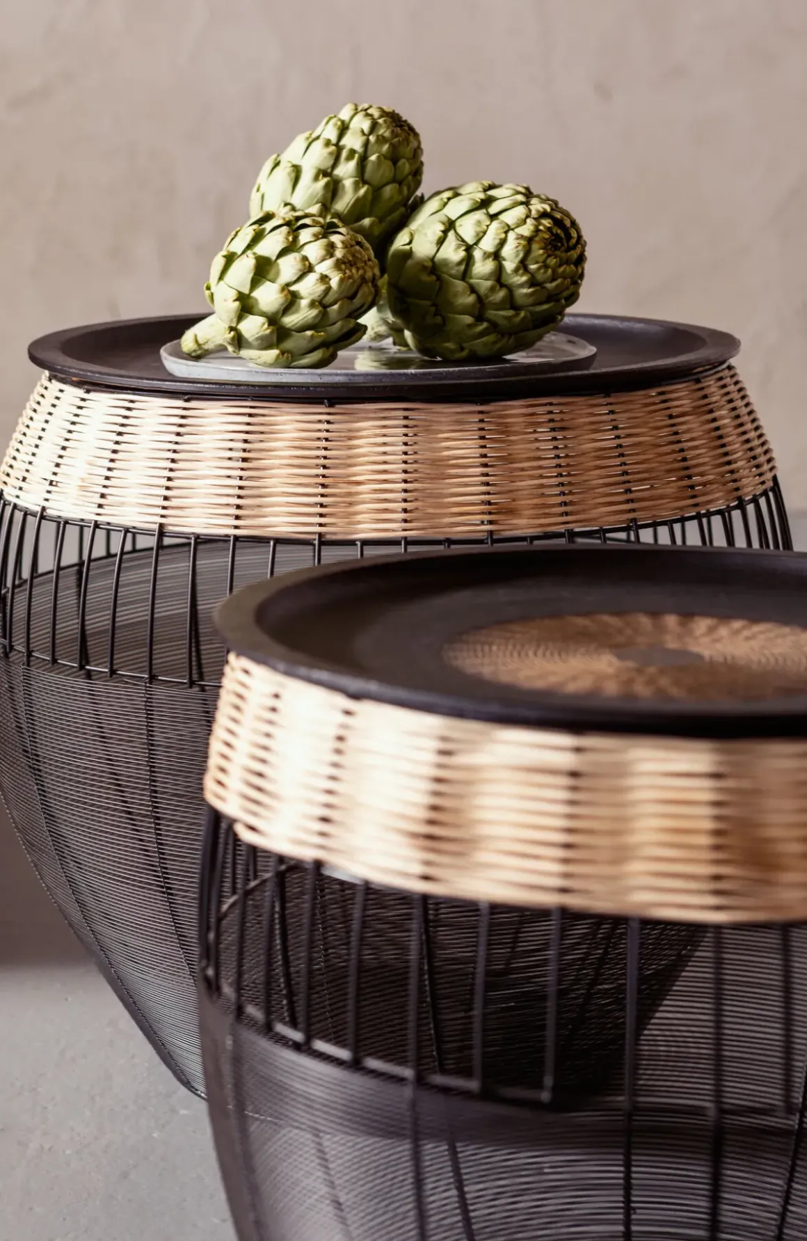 Sidobord African Drum - Set med 2 bord i Svart/Rotting - KARE Design