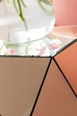 Sidobord Luxury Triangle - Champagnefärgat Spegelglas - KARE Design