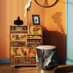Sittpuff Cherry Parrot - Papegojmotiv/Mässing 32cm - KARE Design