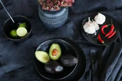 Skål Organic - Djup Skål i Svart Lergods, Ø15cm - KARE Design