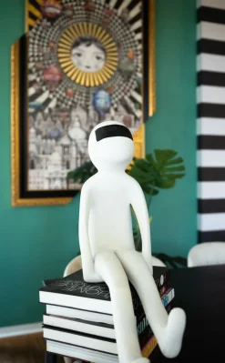 Skulptur Espera - Sittande Figur - KARE Design