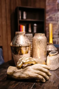 Skulptur Mano - Hand i Guldfinish - KARE Design