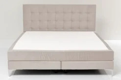 Säng Benito Star Cream 160x200cm - KARE Design
