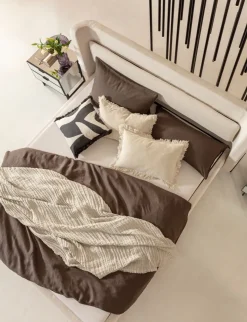 Säng Tivoli 180x200cm - Ljus beige - KARE Design