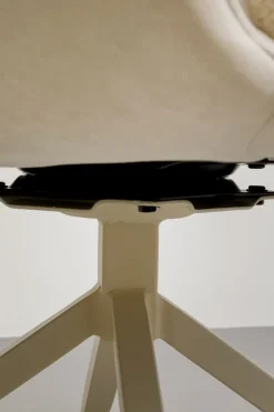 Snurrstol med Armstöd Hilla - Vit - KARE Design