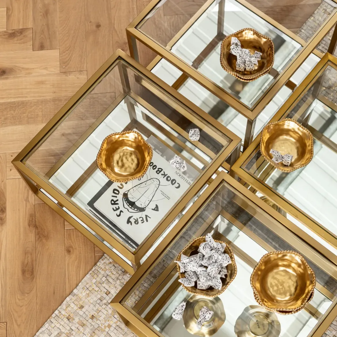 Soffbord Luigi - Set med 4 Bord i Mässing/Glas - KARE Design