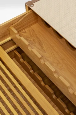 Soffbord Venezia - Med Integrerad Hållare För Vinflaskor, 120x75cm - KARE Design