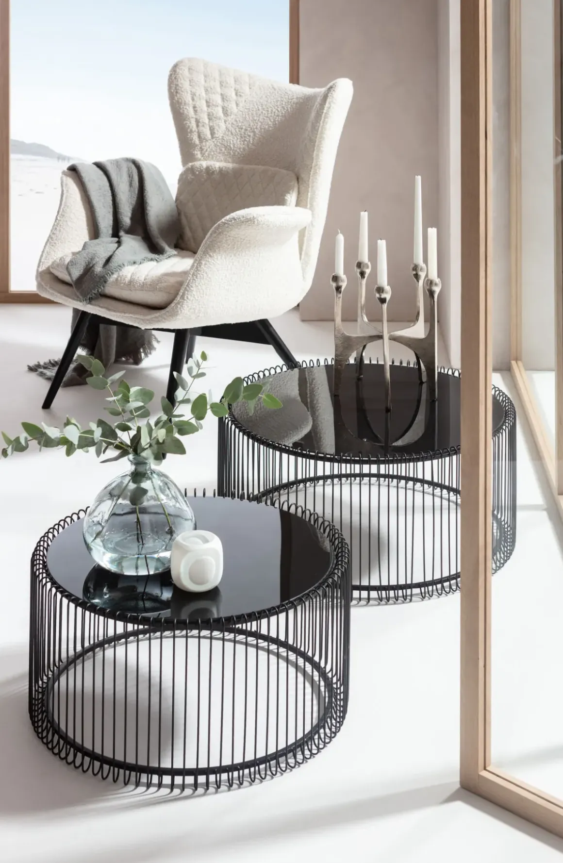 Soffbord Wire Rund - Set med 2 Svarta Bord/Svart Glas, Ø69/60cm - KARE Design