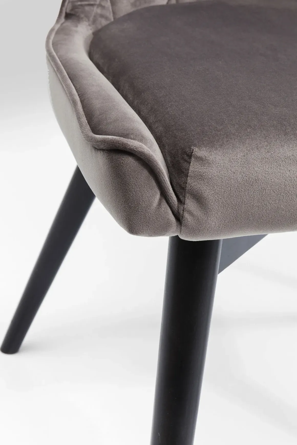 Stol Marshall - Matstol i Grå Sammet/Svarta Ben - KARE Design